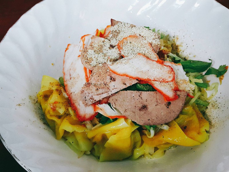 40฿ เกี้ยวอร่อยนะ แต่ต้องซ้ำอีกที แบบลอยน้ำ