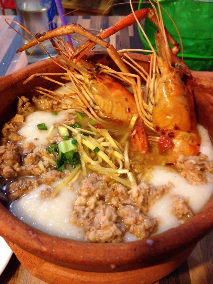 อันนี้เซ็ทกุ้งแม่น้ำ 109 บาท 