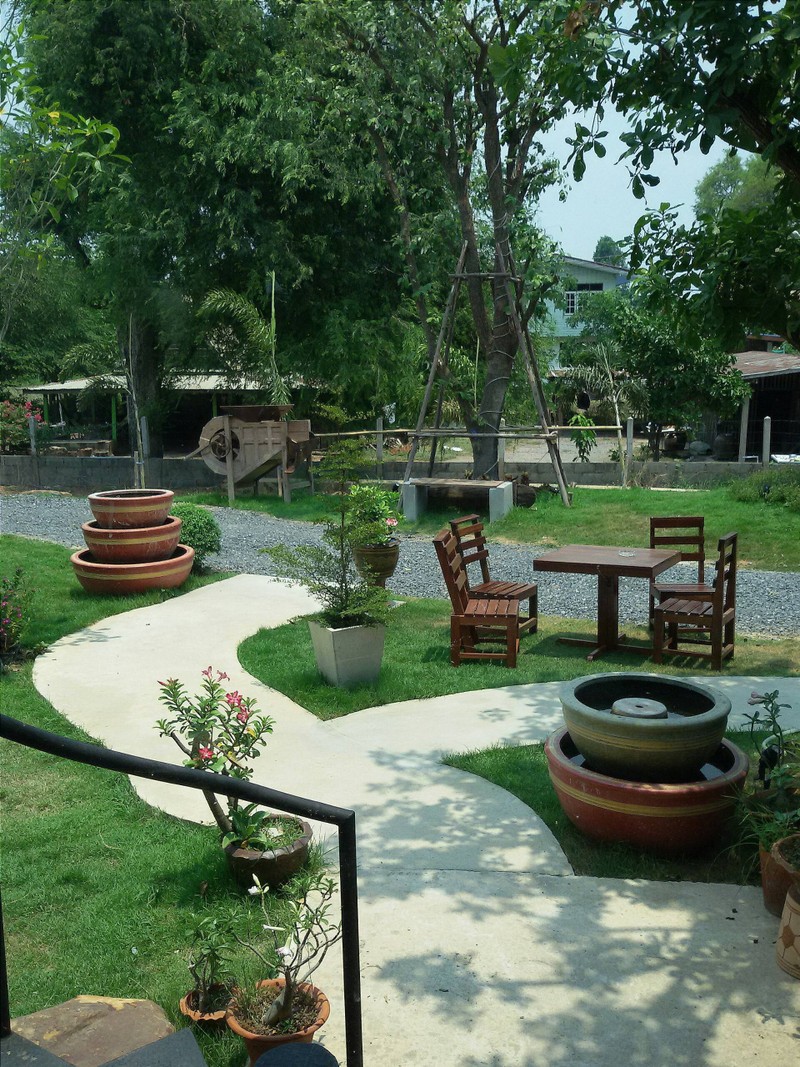 ที่นั่งด้านนอก