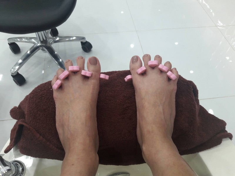 นี่เท้าคนหรือเท้าหมู