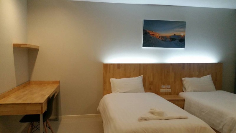 ห้องนอนเตียงคู่