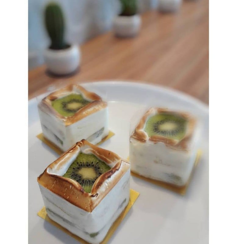 Creative flavors from fresh and healthy kiwi