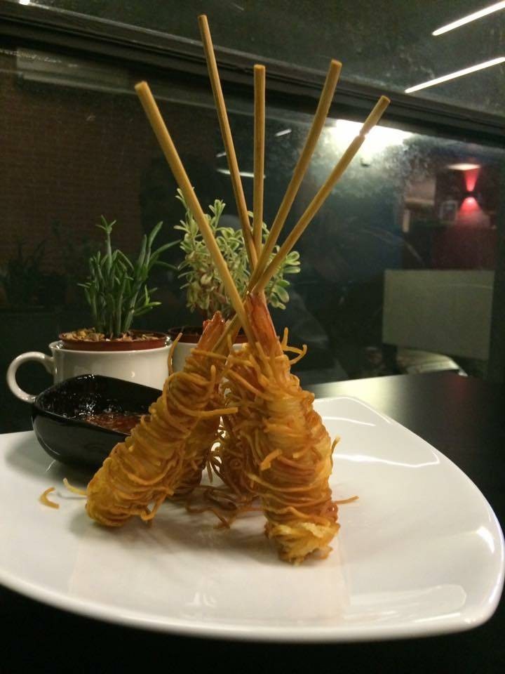 กุ้งโสร่งกรอบๆ น้ำจิ้มรสเด็ด