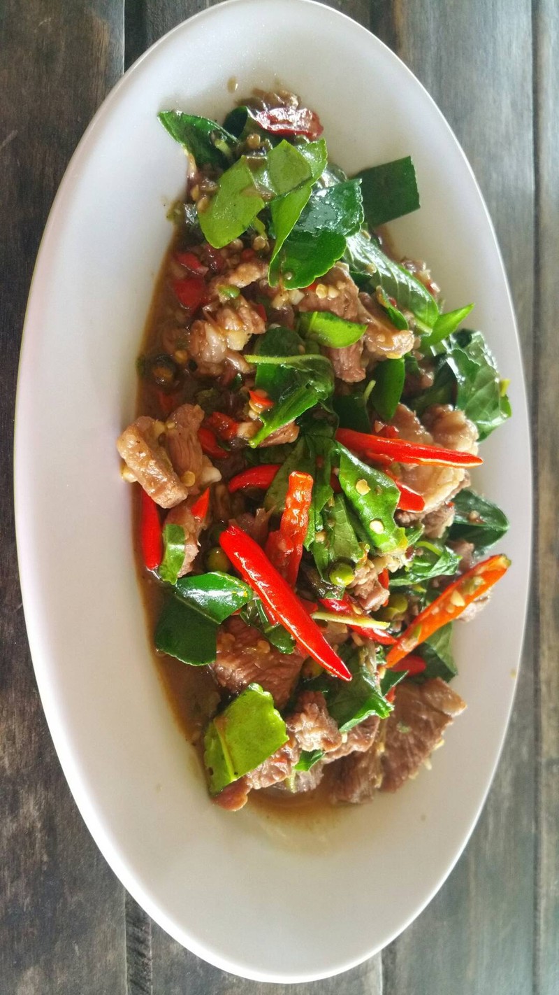 กระเพราแกะ...กินแล้วเลือกเที่ยวฟาร์มแกะกันเลยทีเดียว