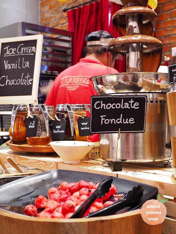 น้ำพุชอคโกแลตก็มานะ