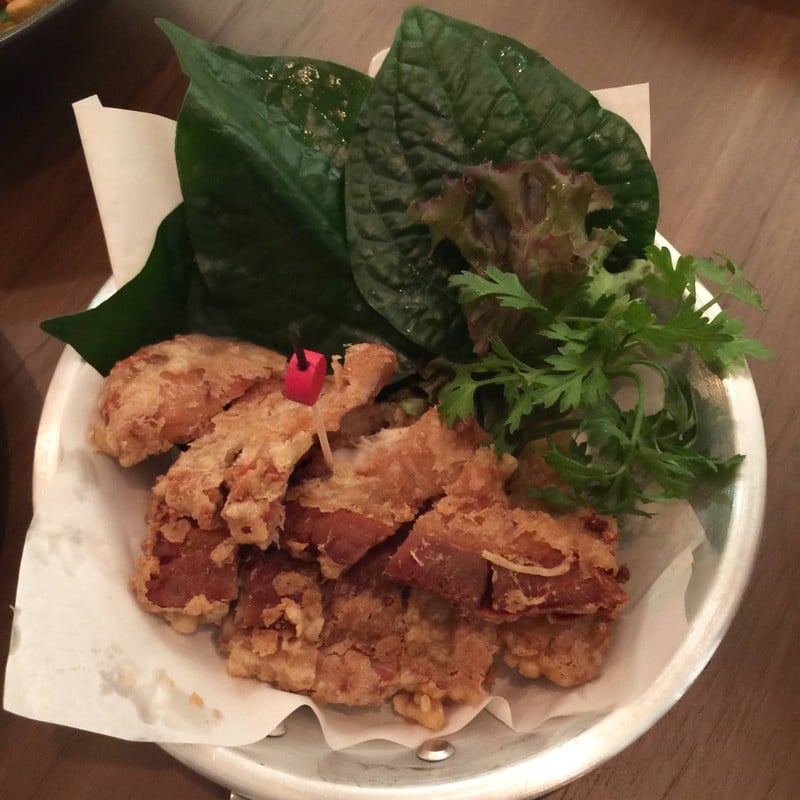 หมูทอดเชียงใหม่ สั่งทุกครั้งที่มา