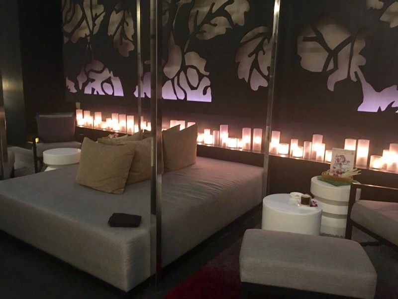 โซนนั่งพักรอ