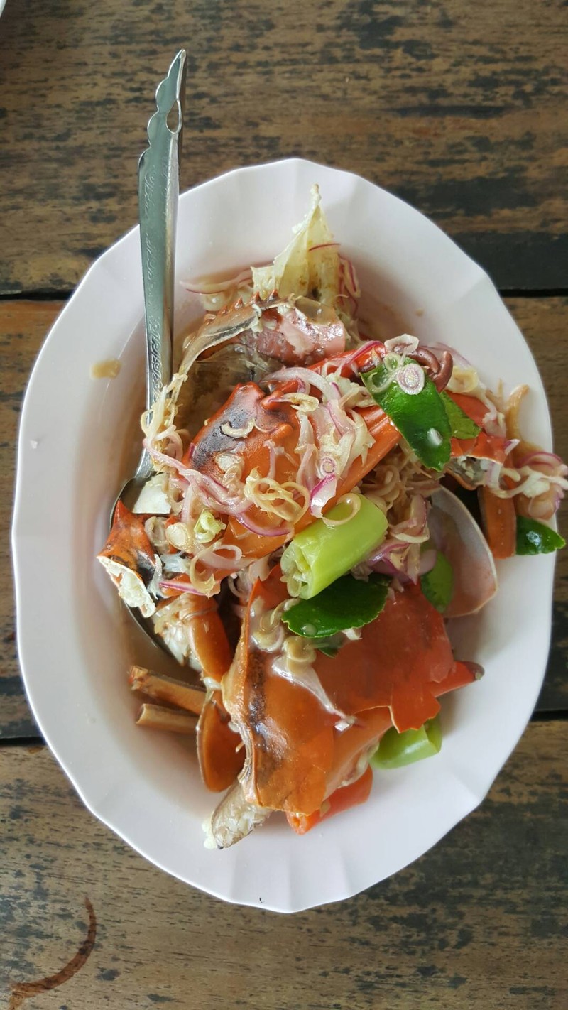 อร่อยนะ นำปูหลนเด็ดมาก ถ้าแกะมาให้จะหมดเร็วกว่านี้ ^^