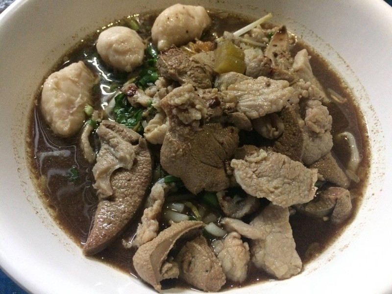 จานเดิม แต่ซูมให้เห็นความแน่นของเครื่อง