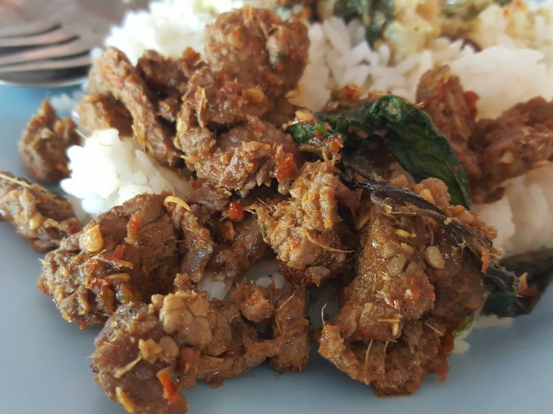 เนื้อผัดเผ็ด