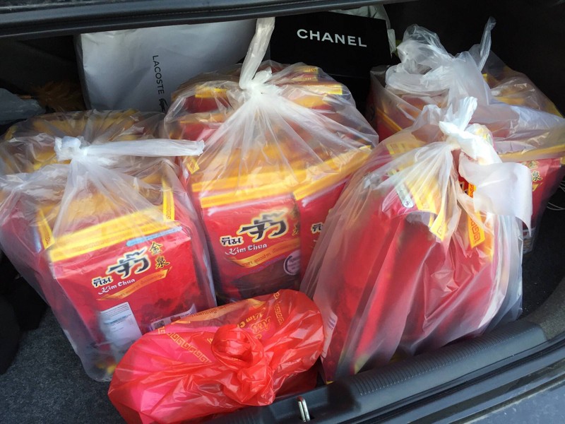 ร้านนี้เป็นของฝากที่เยี่ยม เลยค่ะ!  ซื้อบ่อยมาก แนะนำหมูร้านนี้ค่ะ เด็ดจริงๆ❤