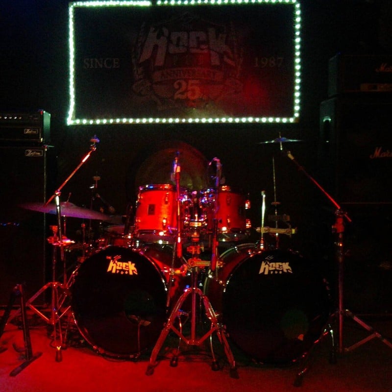 ถ้าคุณชอบเพลงร็อค ที่นี่คือคำตอบ