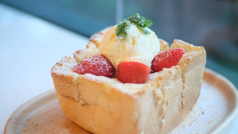 หวานฉ่ำหอมด้วยเนยพร้อมสตรอเบอรี่สดละไอซครีมเกรดเอ ต้องลอง