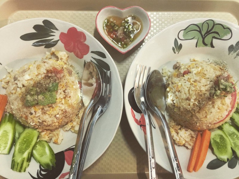 ข้าวผัดไข่หมูสับ