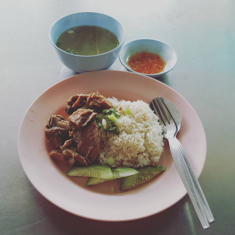 ข้าวหมูตุ๋น