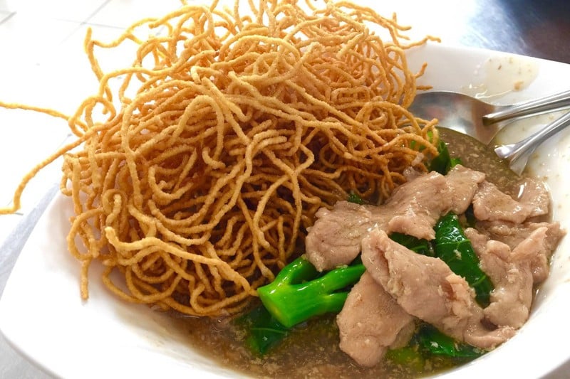 หมี่กรอบราดหน้า