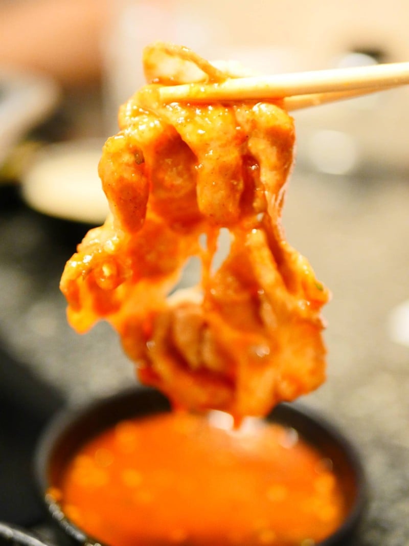 จิ้มกับน้ำจิ้ม Heaven ที่ทำจากโคชูจัง รสเค็มไปหน่อยสำหรับเรา