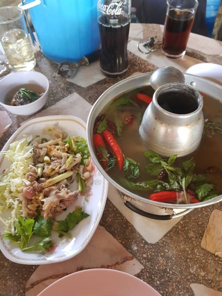 เนื้อลวกจิ้ม ต้มเปรตปลาไหล