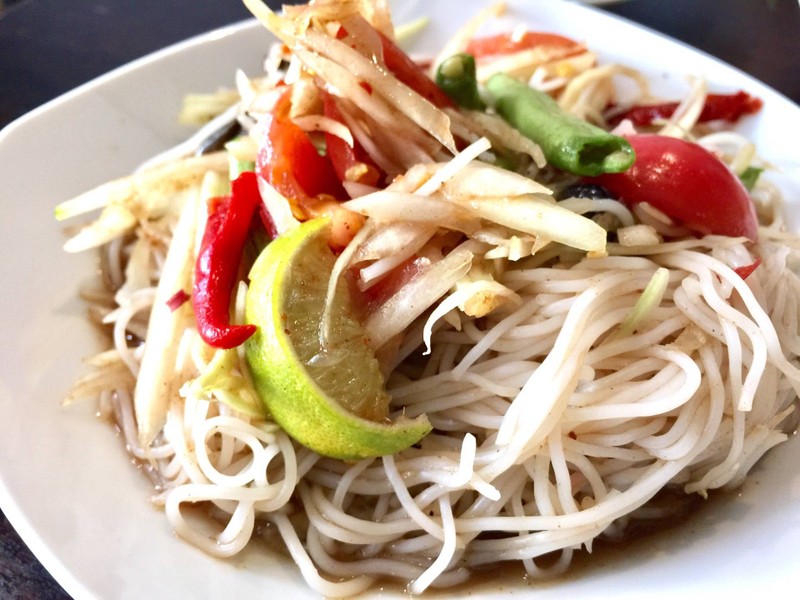 เส้นเยอะไปหน่อย