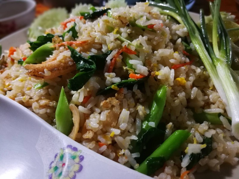 ข้าวผัดปูเยอะ กินไม่หมด😅