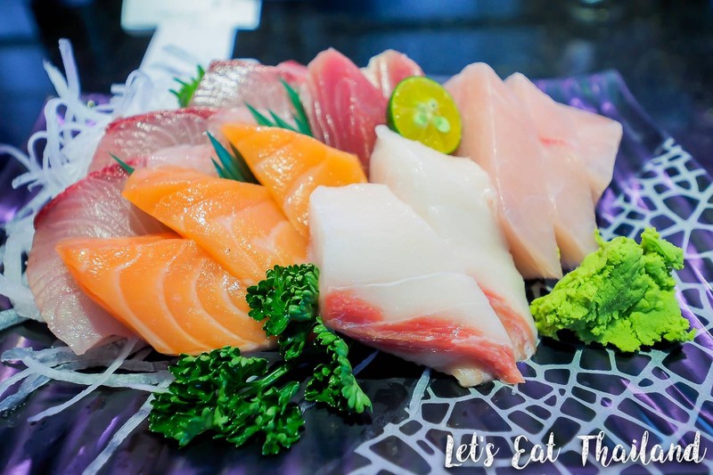 ปลาดิบรวม TW$300 เอง 