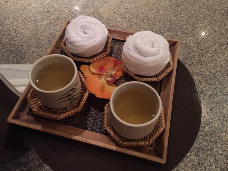 ชาเย็นเสิร์ฟก่อนทำสปา