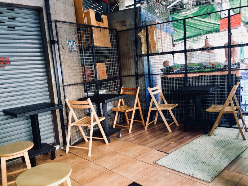 บรรยากาศของร้าน Doilor Coffee สาขาตลาดโบ๊เบ๊.
