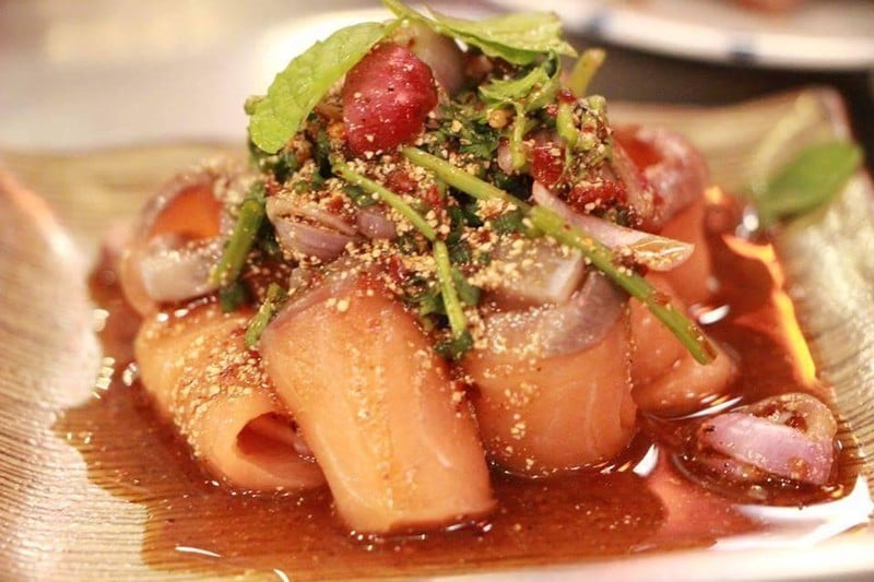 ลาบปลาแซลมอน