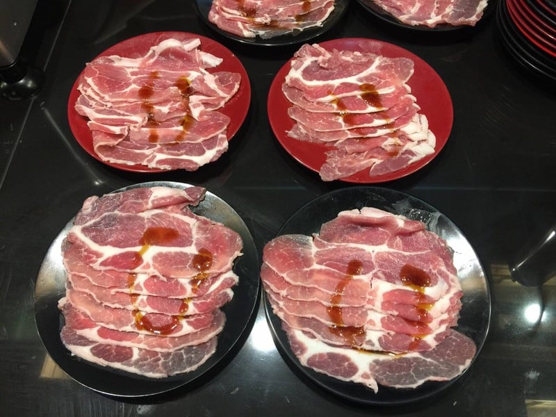 หมูสไลด์กันใหม่ๆ อาจต้องรอคิวหน่อย