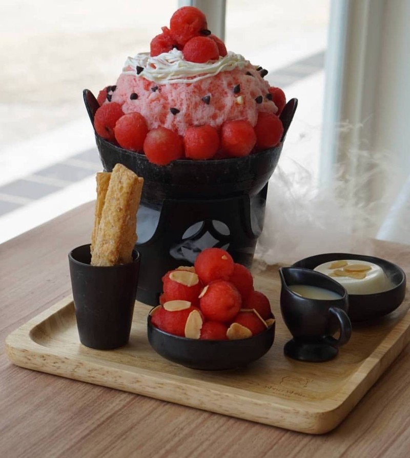 น้ำแข็งรสแตงโม สดชื่นมาก อยากให้มาลอง ติดใจตรงที่ไม่หวาน สดชื่นสุดๆ