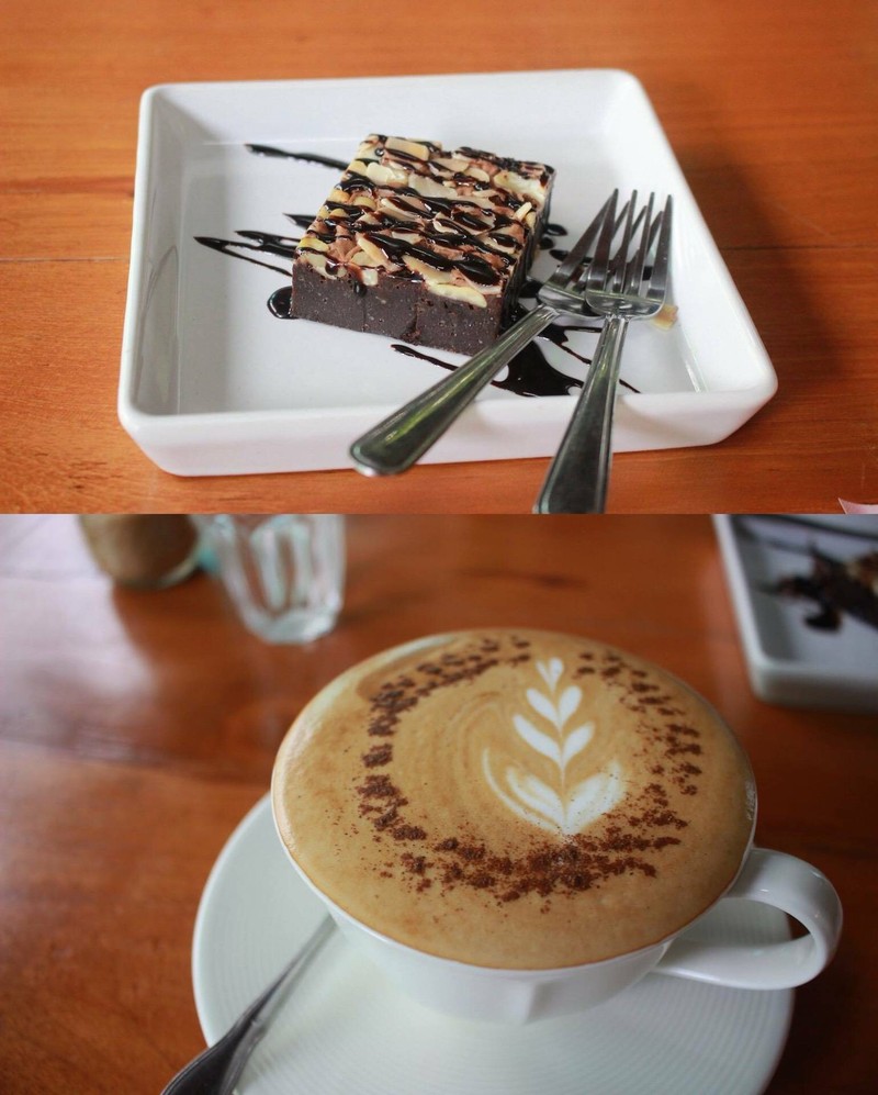 บราวนี่หนึบหนับ หวานกำลังดี และคาปูชิโน่หอมกลมกล่อม ฟินมาก 