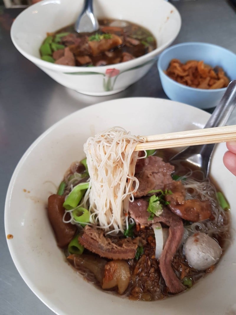 เส้นหมี่ๆ