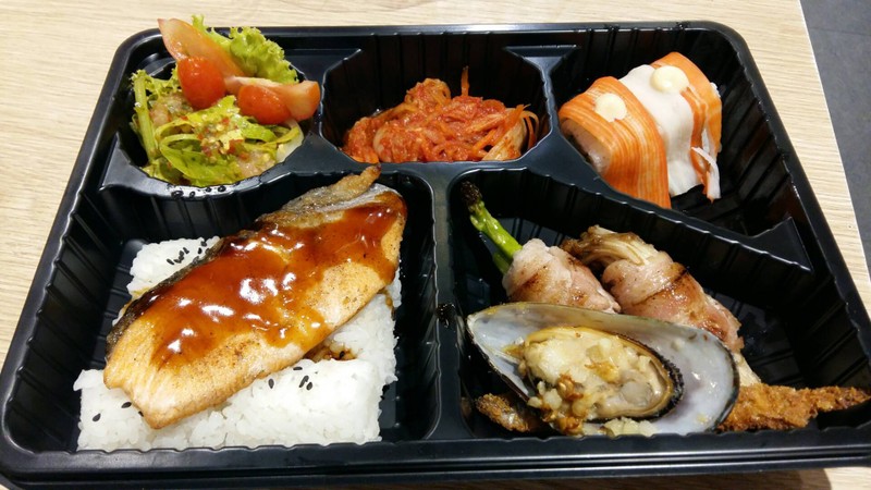 salmon teriyaki bento