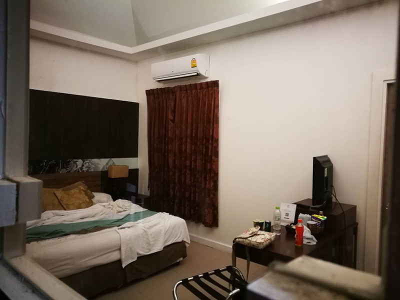 มองจากนอกห้อง ทะลุมาในห้องได้