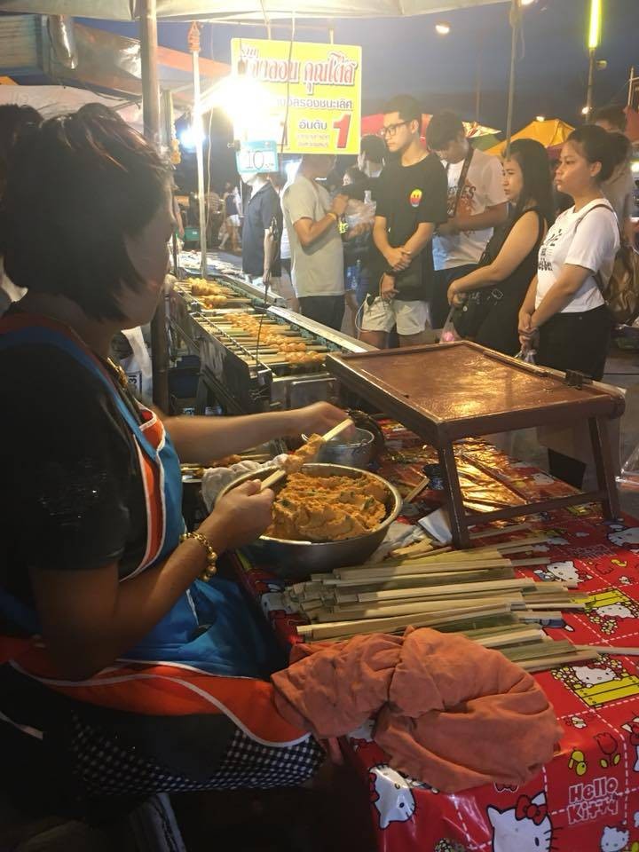 ลองมารับประทานกันดูนะครับ