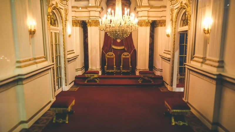 ห้องโถงภายในพระราชวังวินเซอร์ที่ถูกย่อขนาดลงมาหลายเท่าตัว