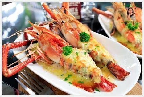 กุ้งสดเป็นๆ อบชีสเน้นๆ ฟินมาก