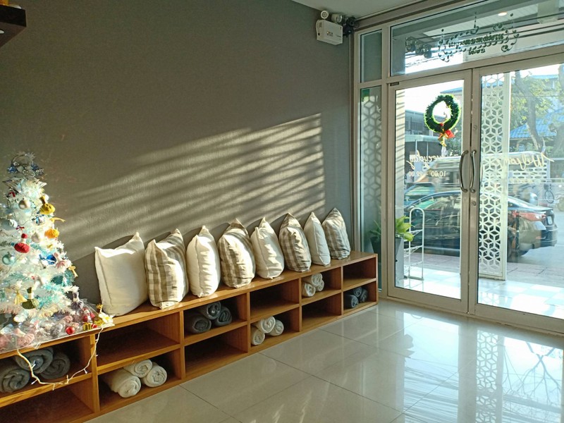 เลิกงานปุ๊บแวะร้านนวดสปาปั๊บ!!!!เหนื่อยกายมานี้เลย