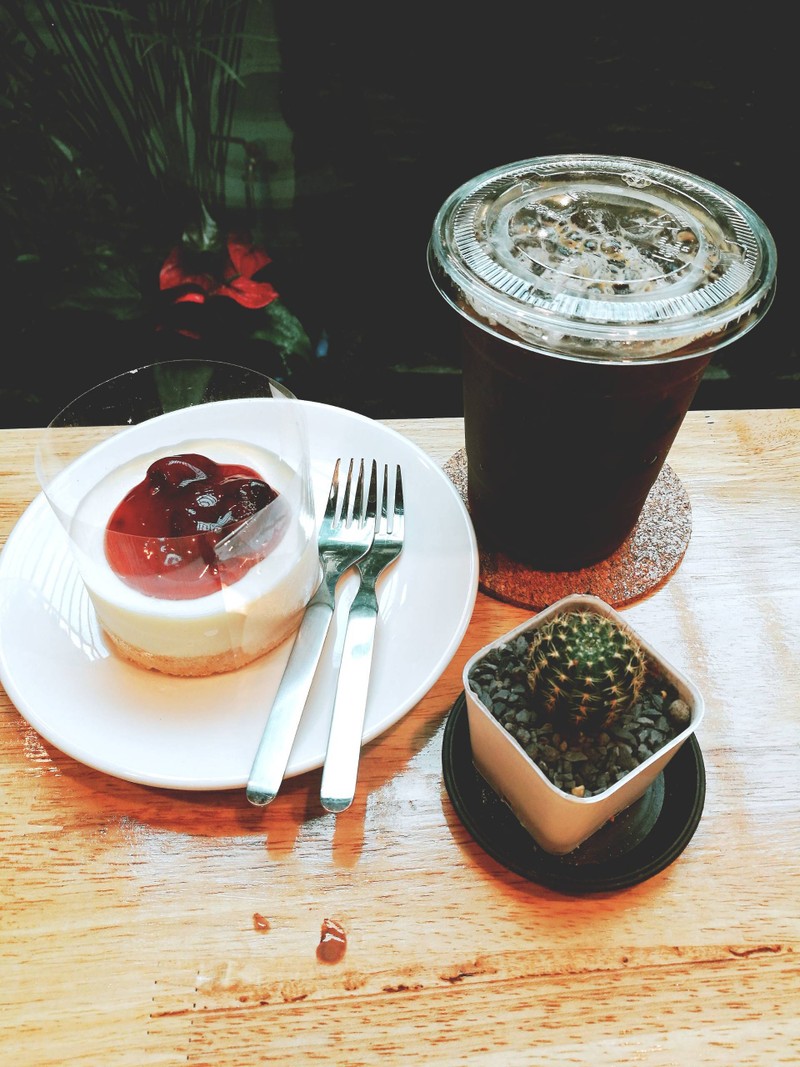 ร้านน่ารัก เจ้าของร้านน่ารัก พูดน้อยแต่อัธยาศัยดี  แต่ที่จอดรถน้อยไปหน่อย