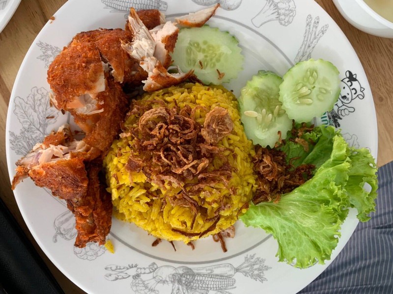 ข้าวหมกไก่ทอด