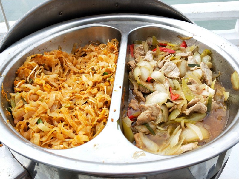 ผัดไทยก็มี