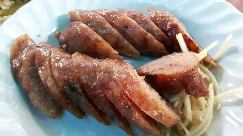 ใส้กรอก​อิสาน​