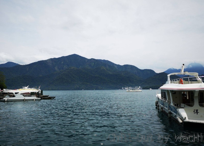 ระหว่างรอเรือเทียบท่า