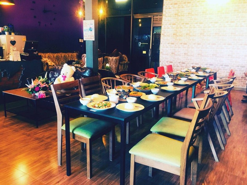 วันนี้จัดชุดใหญ่ ไฟกระพริบ