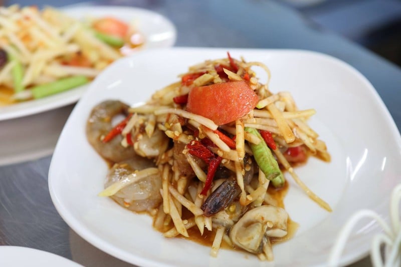 เพิ่มหอยนางรมไปด้วย ยิ่งอร่อย