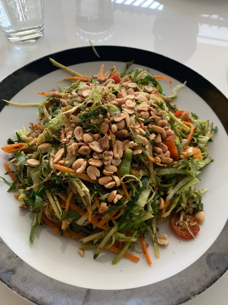 Amazing Tea Leaf Salad