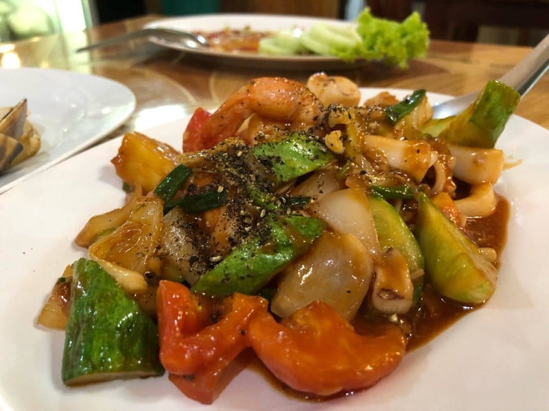 ผัดเปรี้ยวหวาน