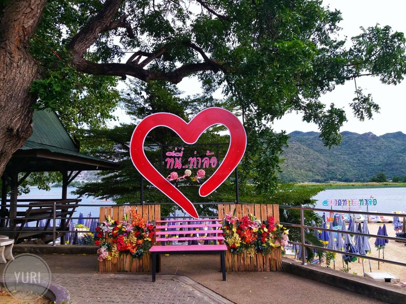 มีมุมถ่ายรูปด้วยนะ