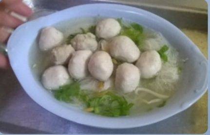 ก๋วยเตี๋ยวลูกชิ้นหมูอร่อยแบบไม่ธรรมดา