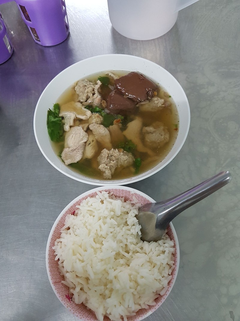 เกาเหลารวมหมูไม่เครื่องใน